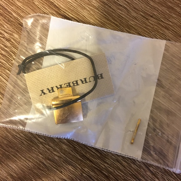 Burberry watch - Picture 5 of 6